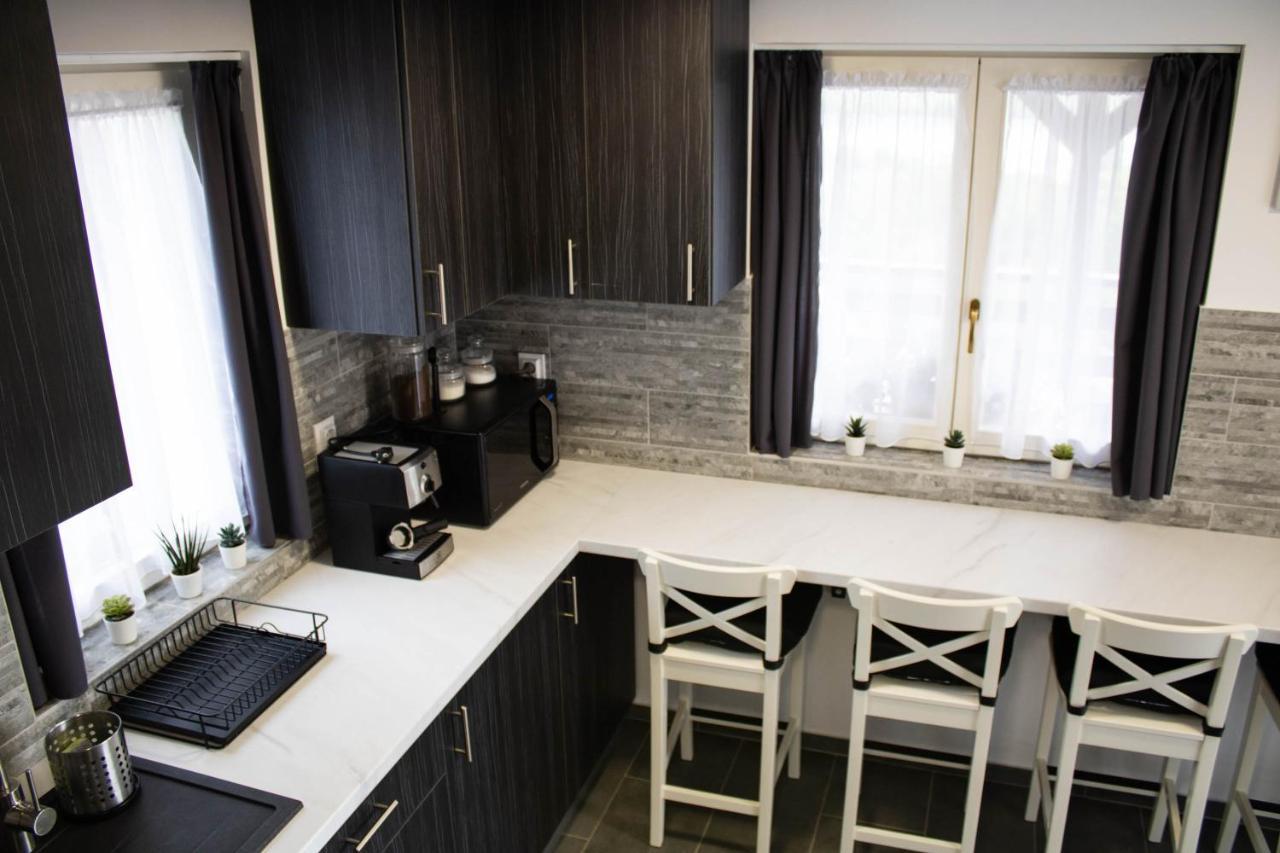 Aranyos Hill Apartment Nagymaros Bagian luar foto